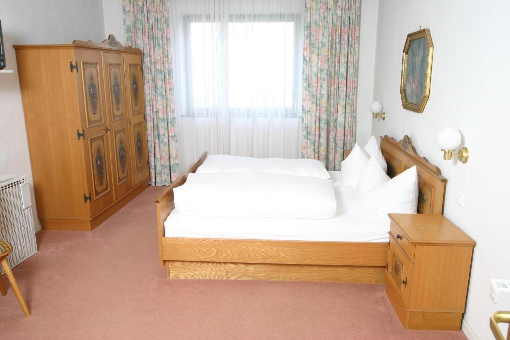 Hotel Zum Stemplinger Hansl 하우젠베르크 객실 사진